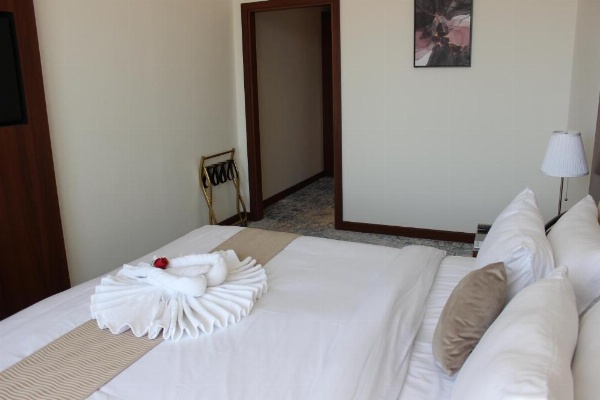 Dolphin Continental Hotel image 21