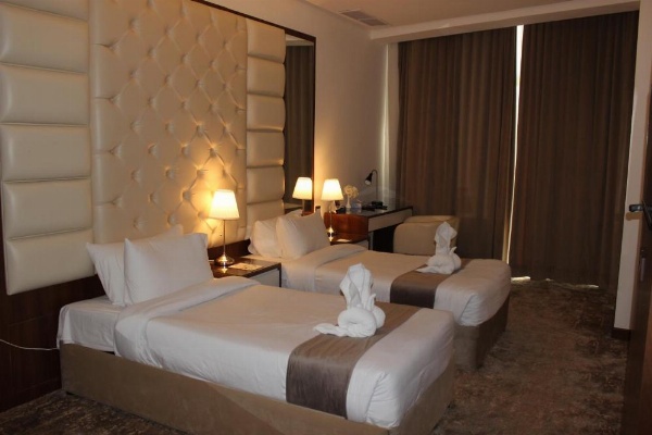 Dolphin Continental Hotel image 27
