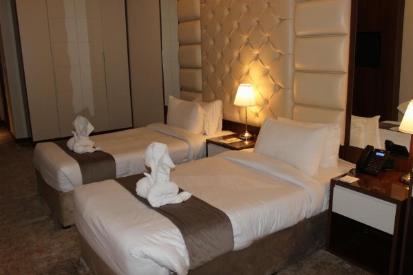 Dolphin Continental Hotel image 31