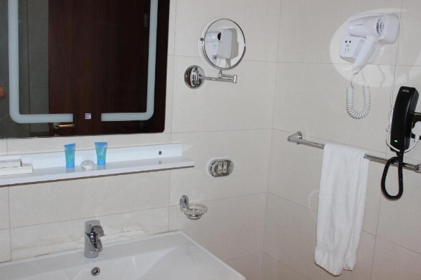 Dolphin Continental Hotel image 32