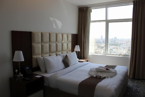 Dolphin Continental Hotel image 4